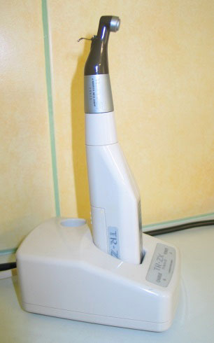 mikromotory endodontyczne